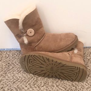 Tan Boots, Ugg